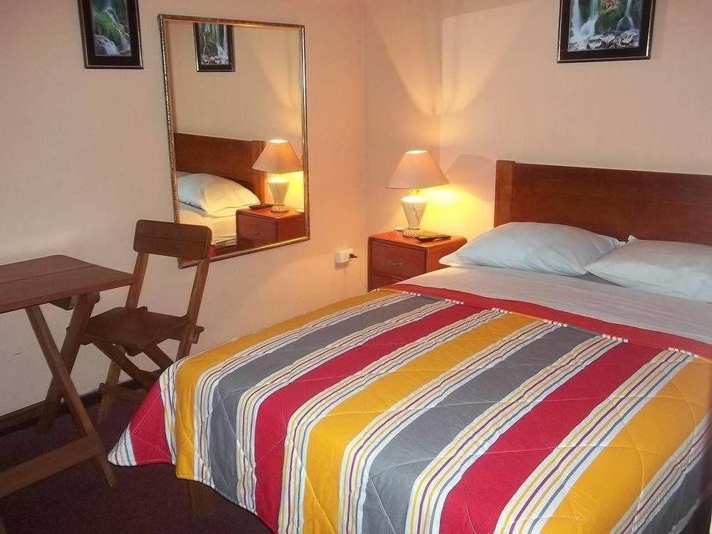 לימה Hotel Excalibur מראה חיצוני תמונה